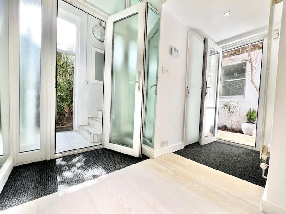 Stunning 4 Bed Flat Near Notting Hill And Hyde Park