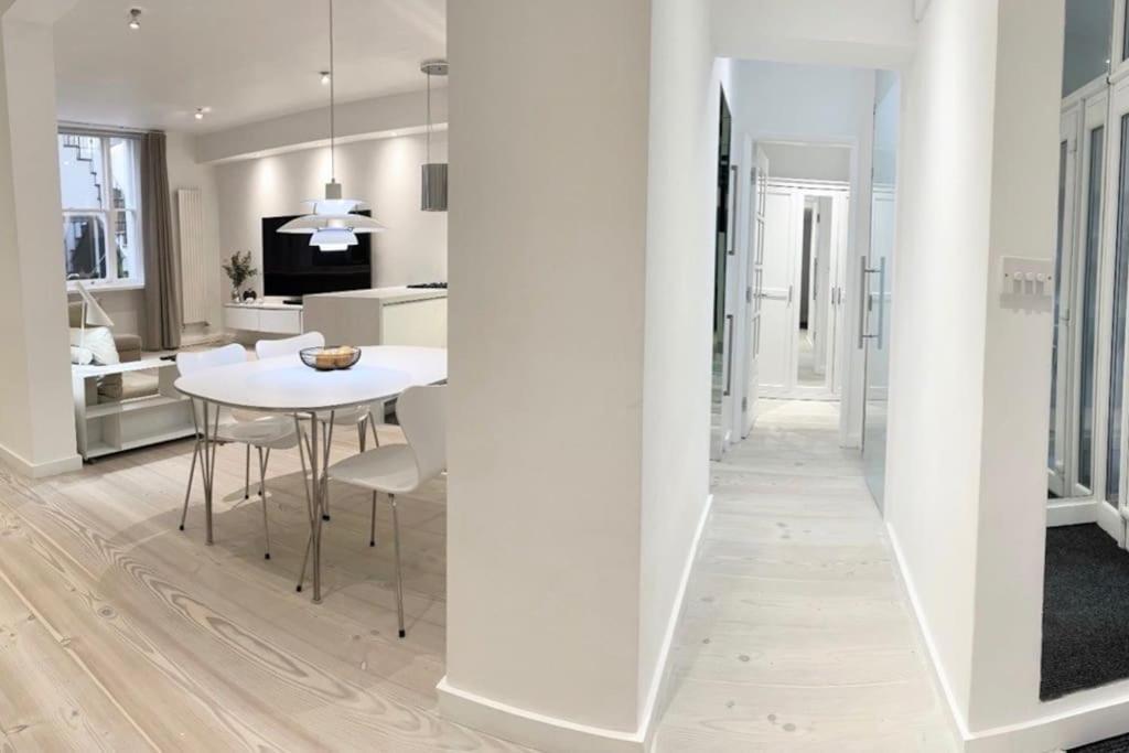Stunning 4 Bed Flat Near Notting Hill And Hyde Park Apartment